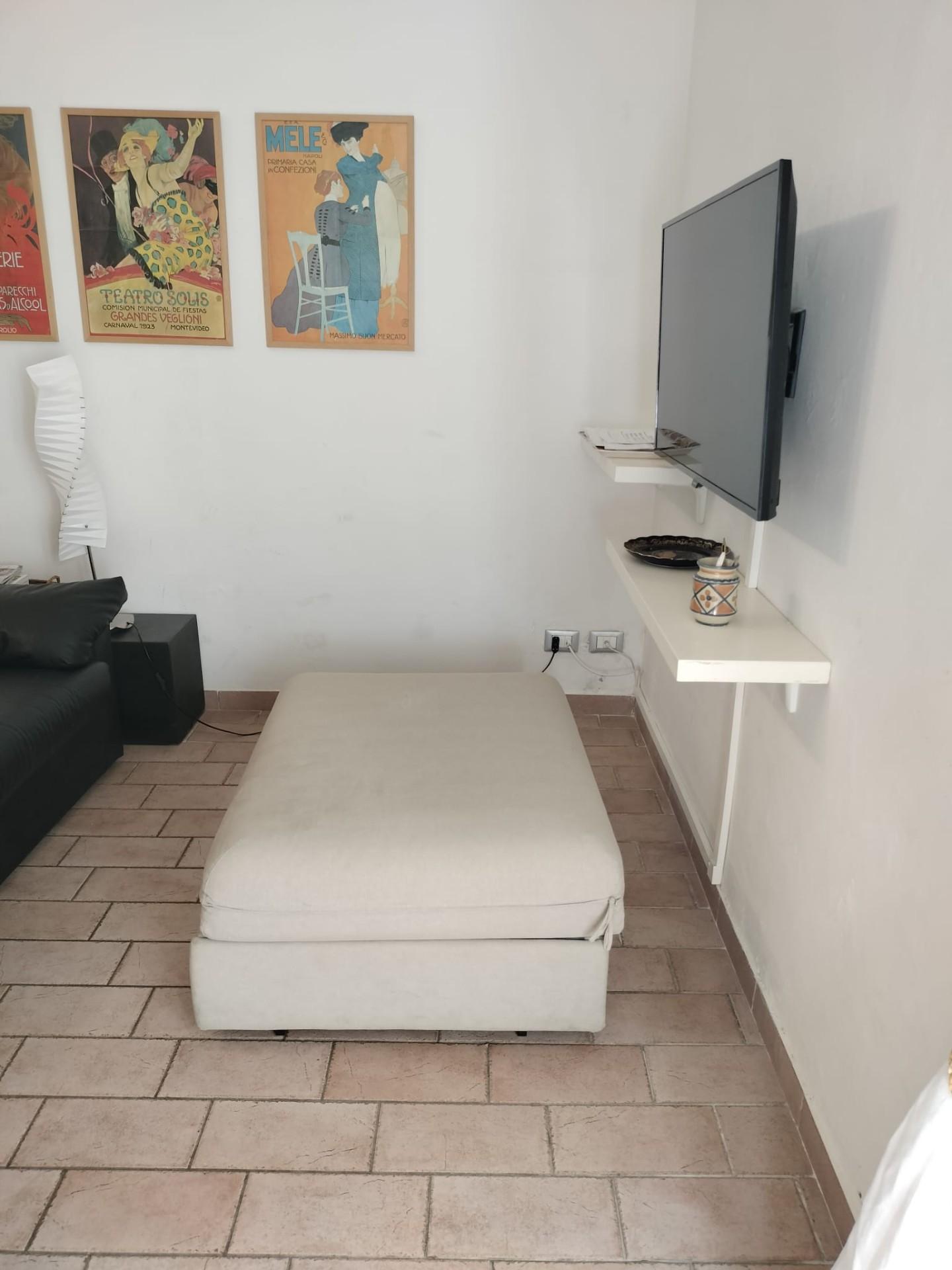 Immagine 18 di Appartamento in affitto  a Livorno