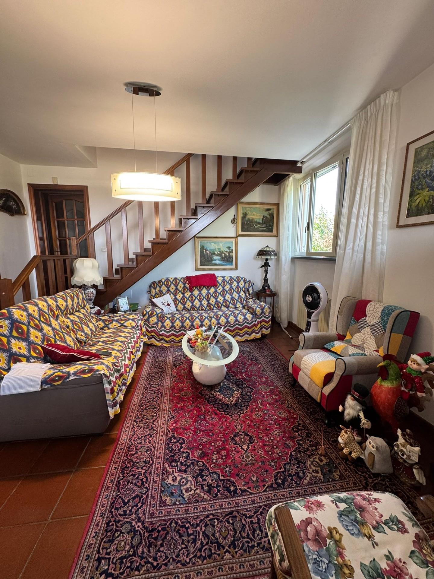 Immagine 13 di Casa bifamiliare in vendita  a San Giuliano Terme