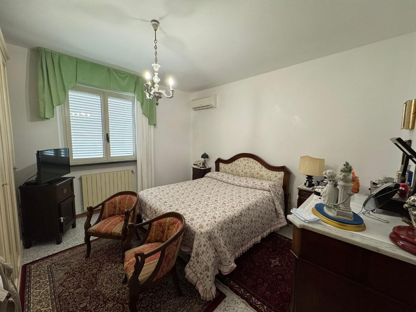 Immagine 17 di Casa bifamiliare in vendita  a San Giuliano Terme