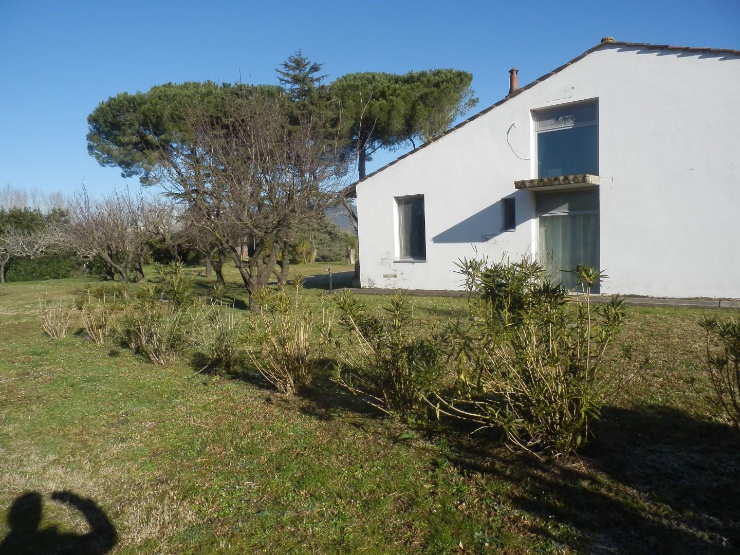 Immagine 3 di Villa in affitto  a San Giuliano Terme