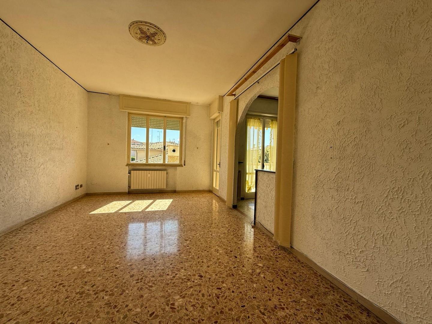 Immagine 2 di Appartamento in vendita  a Campiglia Marittima