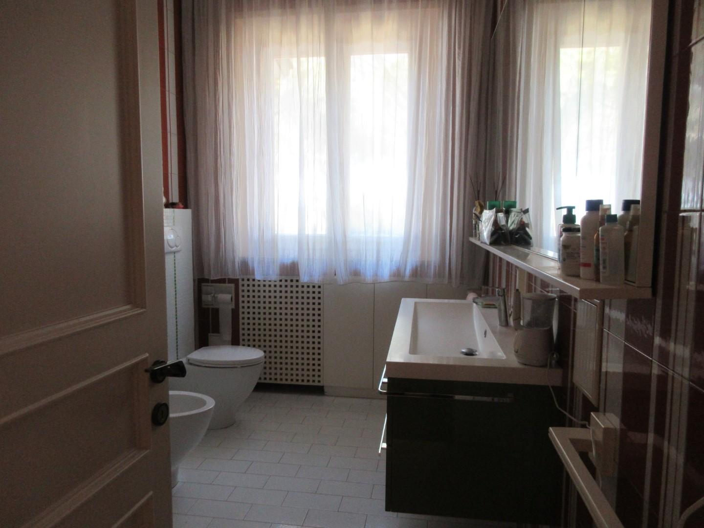 Immagine 14 di Villa in vendita  a Cerreto Guidi