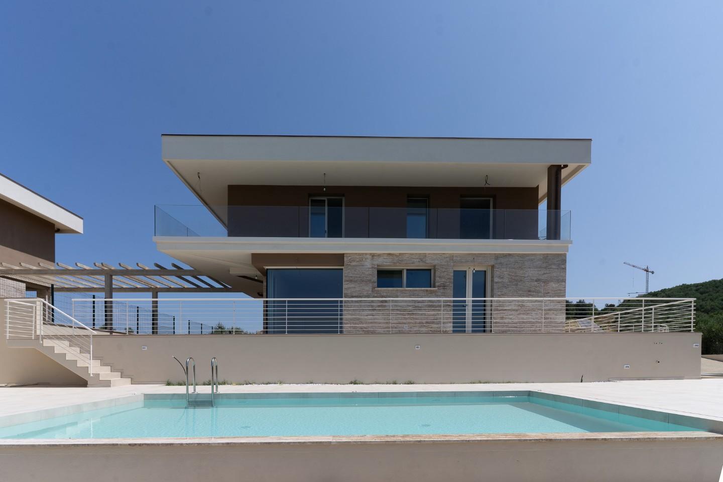 Immagine 1 di Villa in vendita  a Montelupo Fiorentino