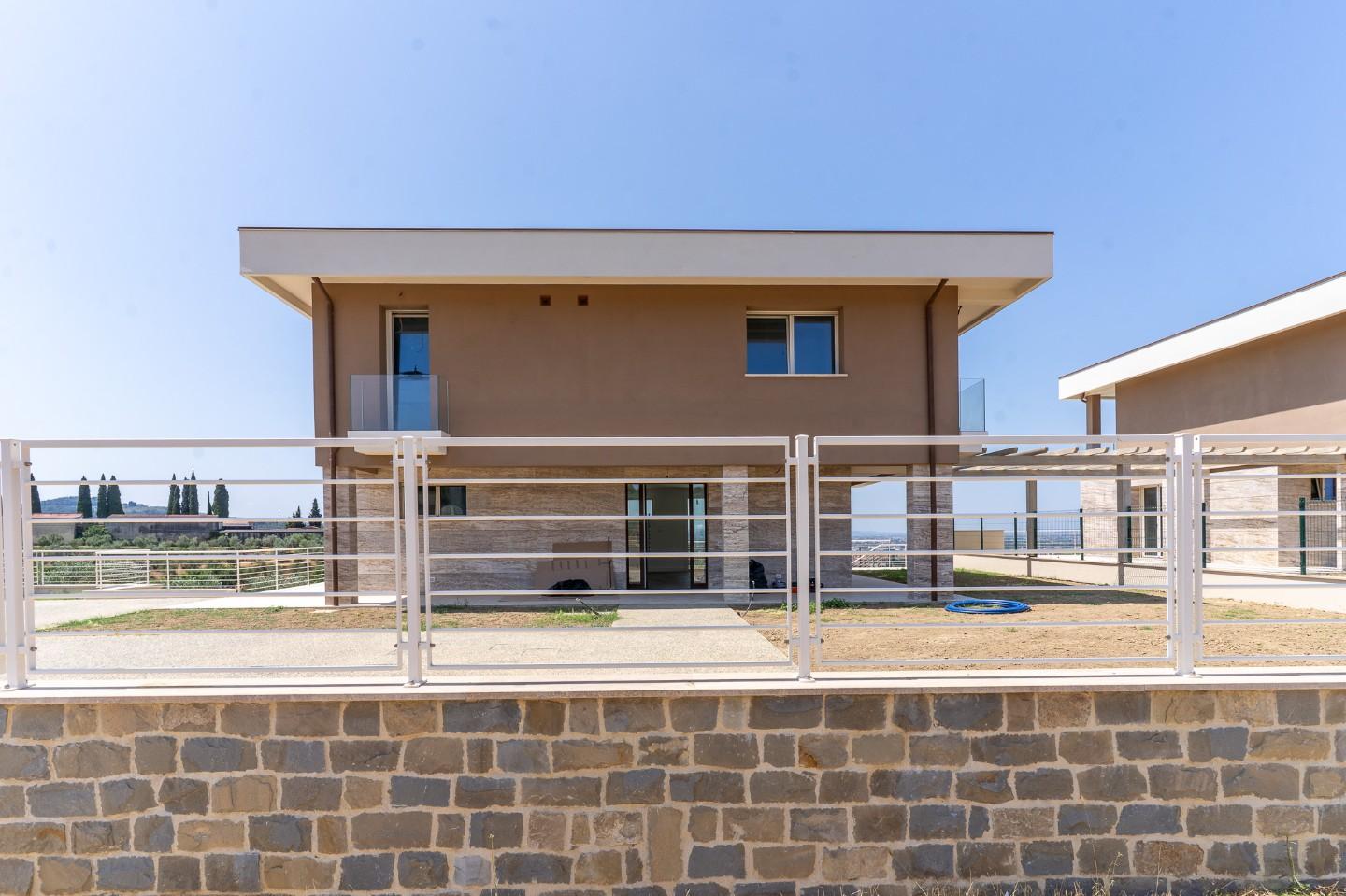 Immagine 12 di Villa in vendita  a Montelupo Fiorentino