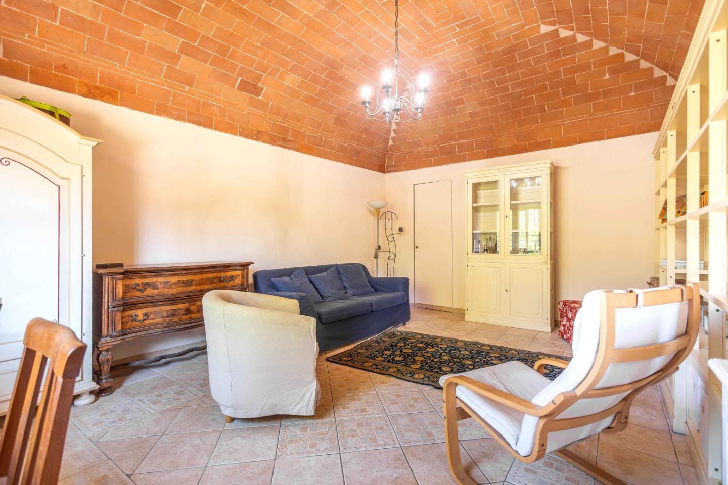 Immagine 3 di Rustico / casale in vendita  a Cascina