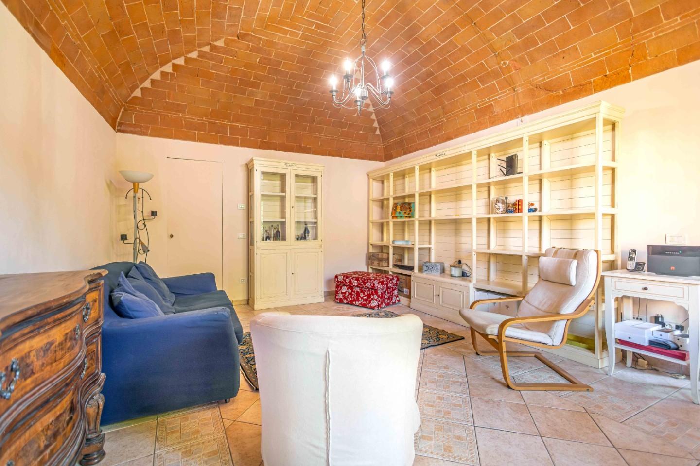 Immagine 4 di Rustico / casale in vendita  a Cascina