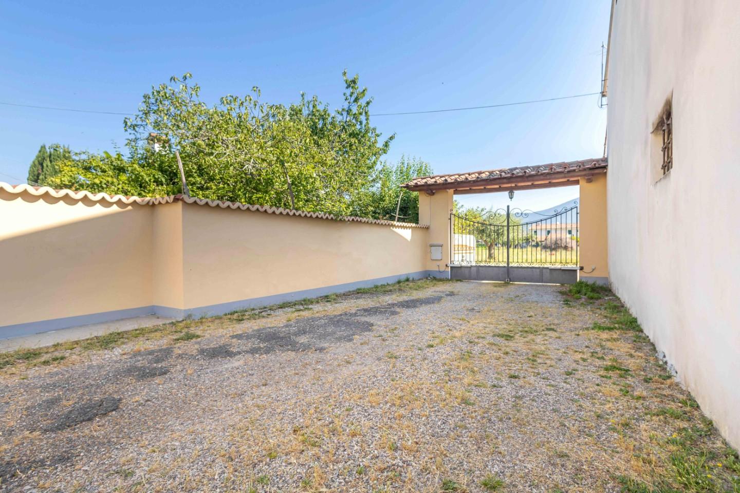 Immagine 7 di Rustico / casale in vendita  a Cascina