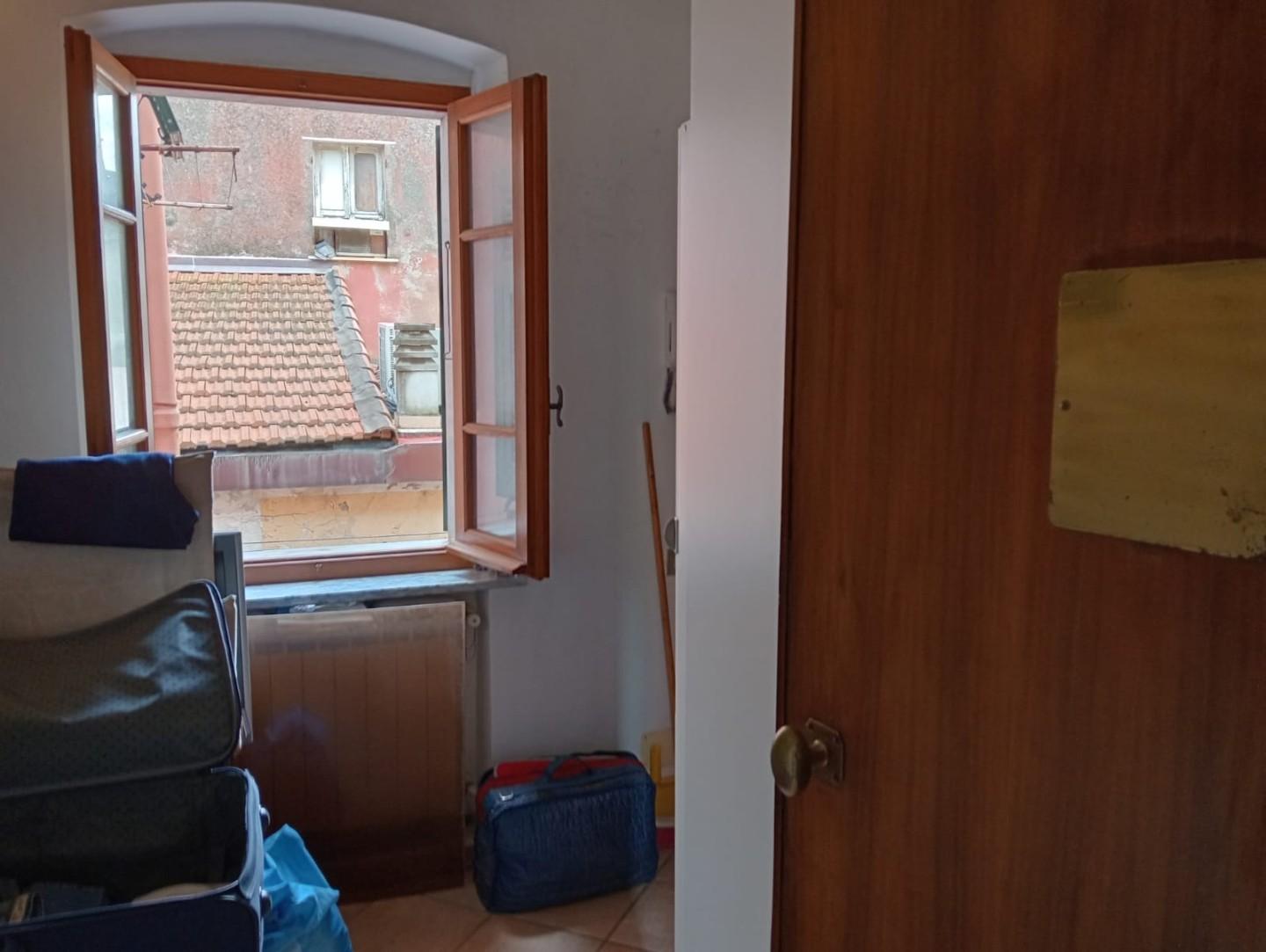 Immagine 19 di Appartamento in vendita  a Lerici