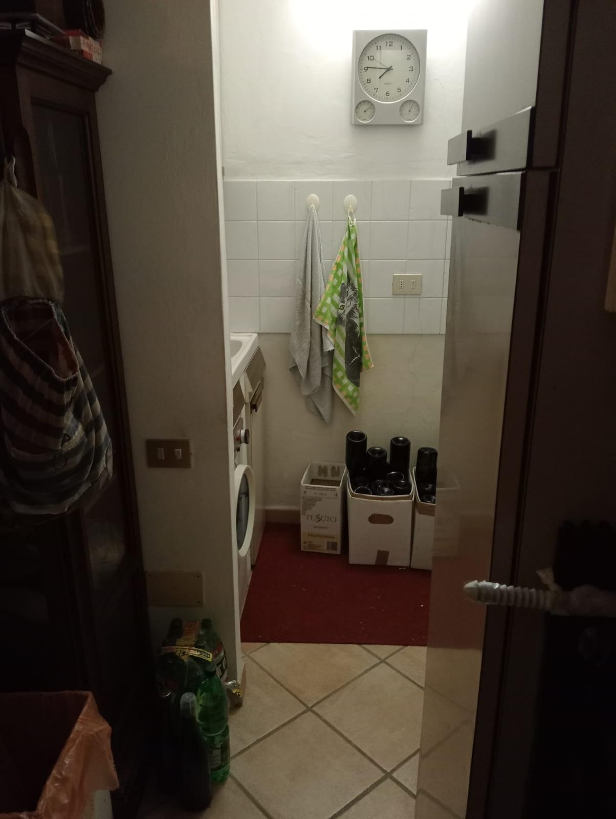 Immagine 28 di Appartamento in vendita  a Lerici