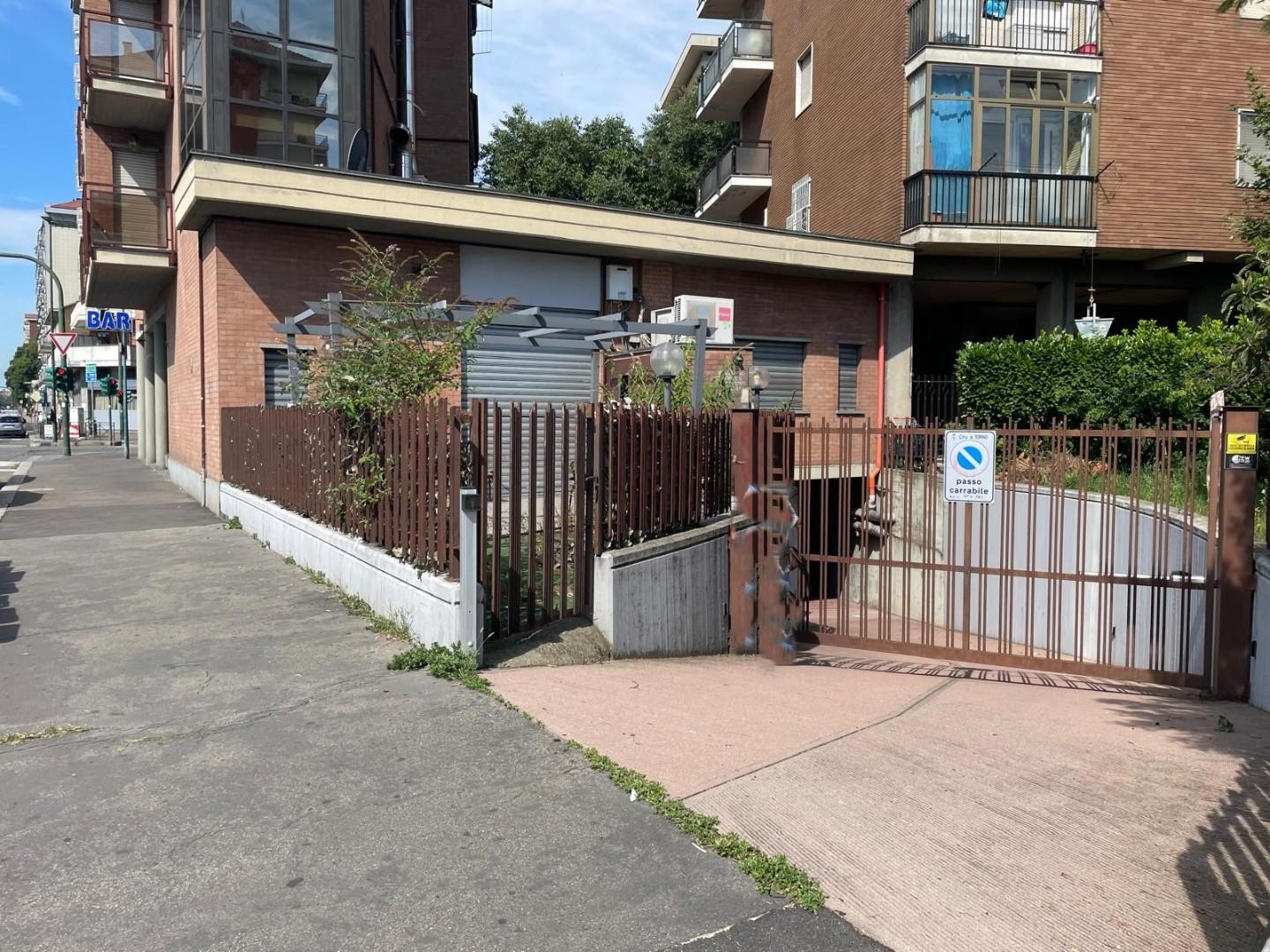 Immagine 58 di Appartamento in vendita  a Torino