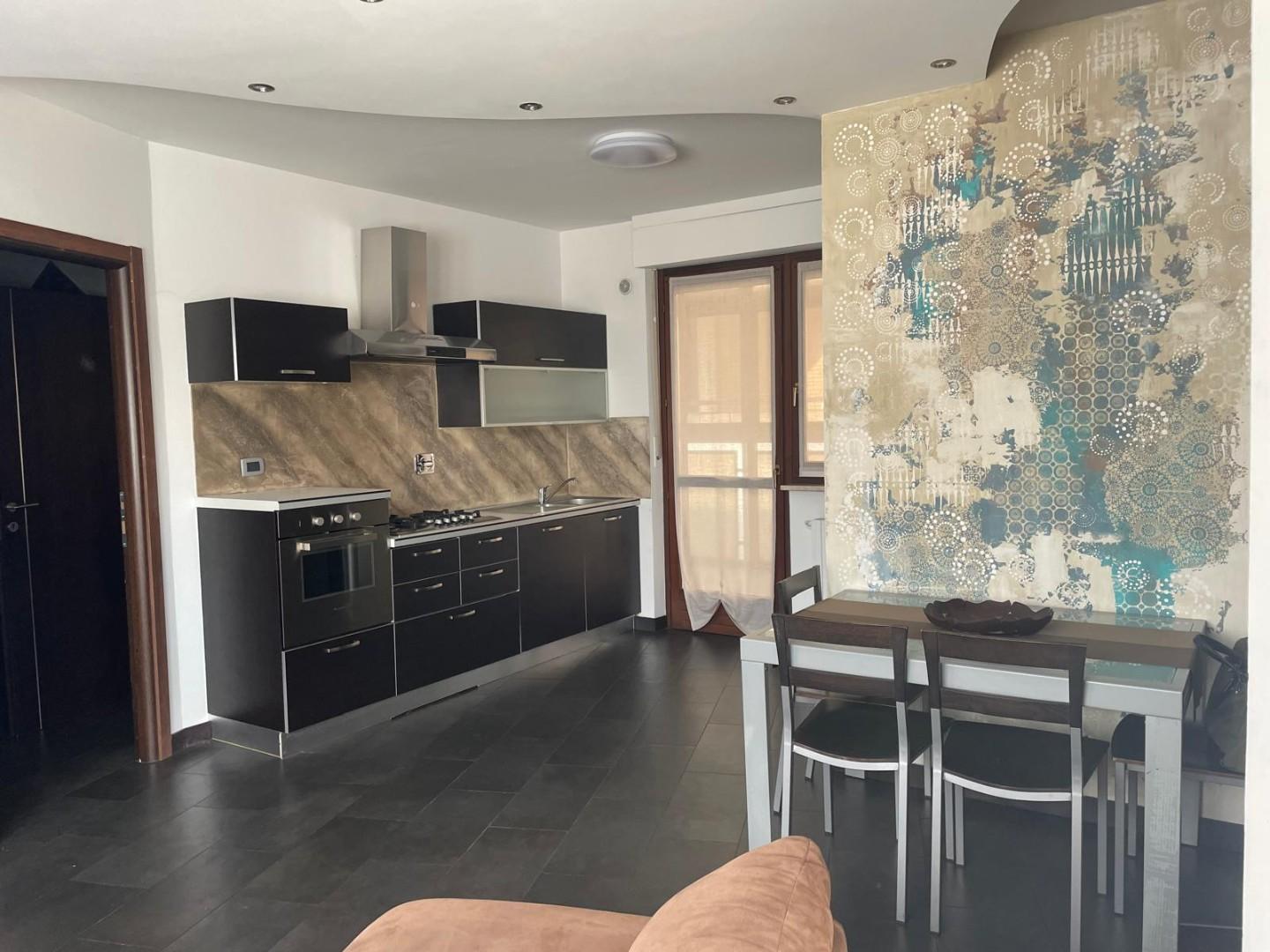 Immagine 1 di Appartamento in vendita  a Torino