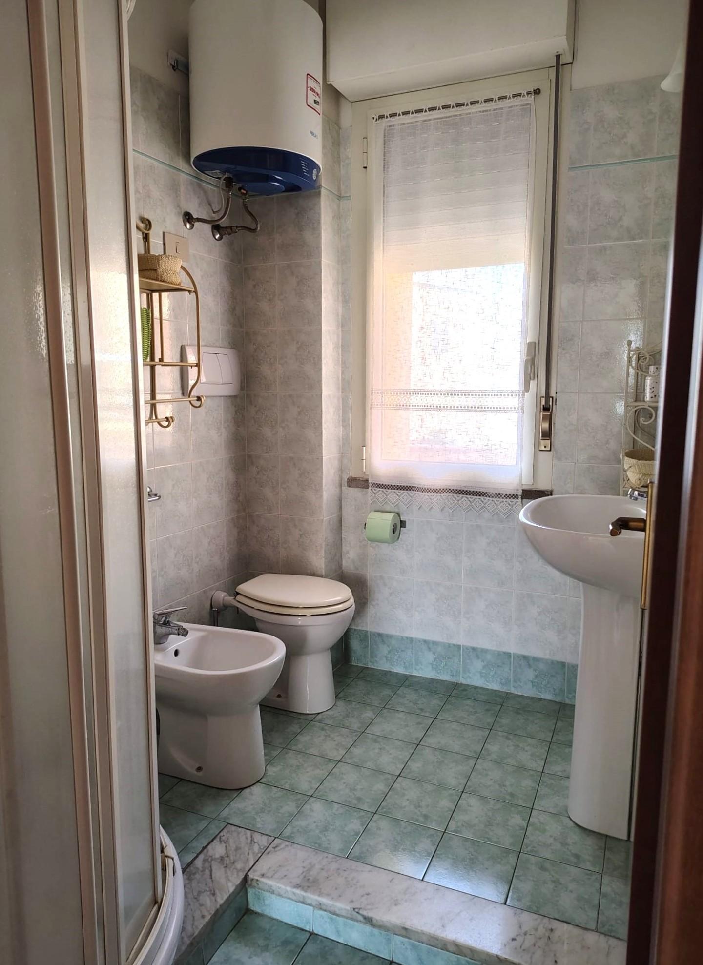 Immagine 13 di Appartamento in vendita  a Rosignano Marittimo