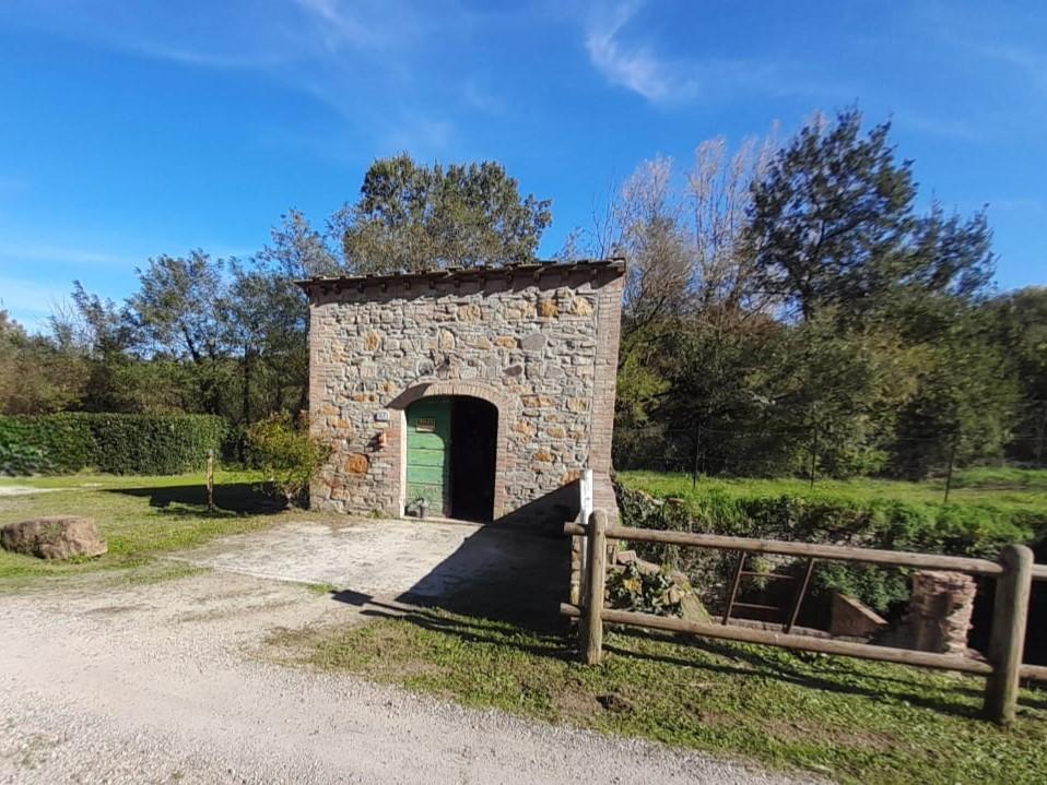 Immagine 1 di Rustico / casale in vendita  a Montaione