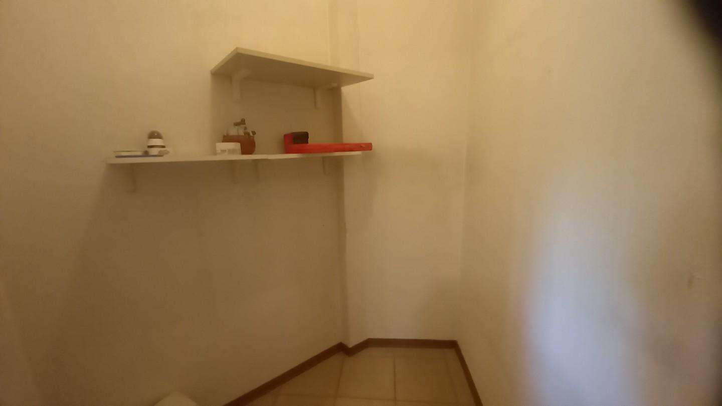 Immagine 17 di Appartamento in vendita  a Camaiore