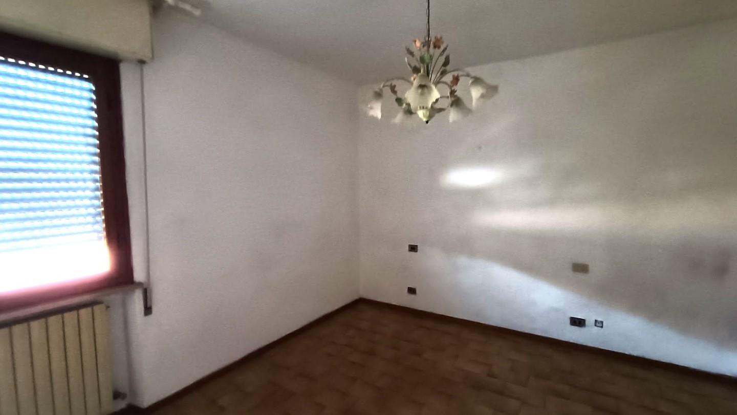 Immagine 9 di Appartamento in vendita  a Vecchiano