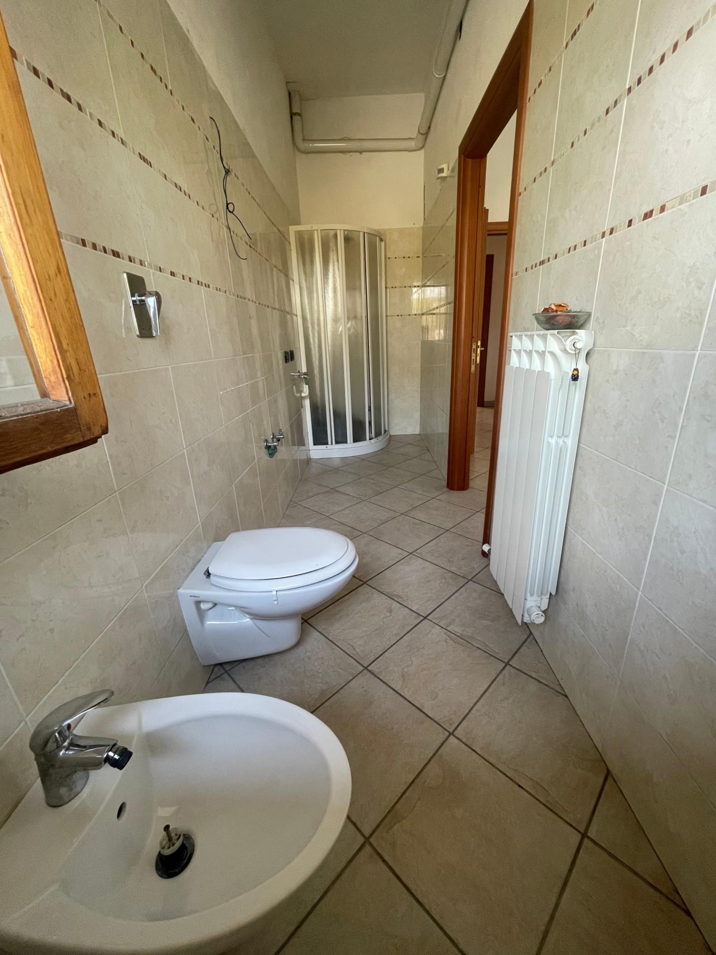 Immagine 8 di Appartamento in vendita  a Poggibonsi