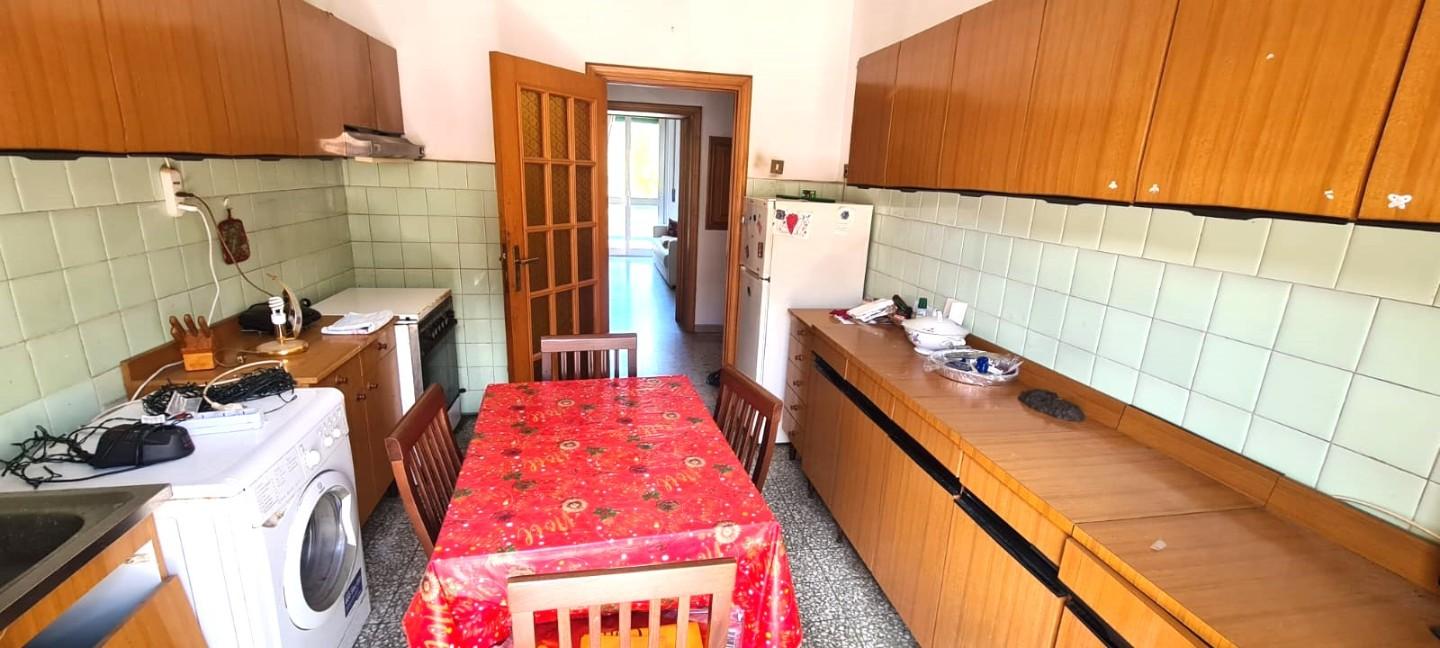 Immagine 5 di Appartamento in vendita  a Livorno