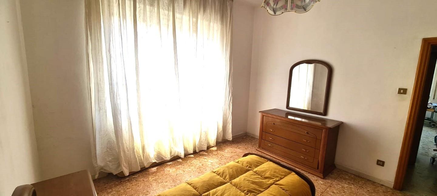 Immagine 14 di Appartamento in vendita  a Livorno