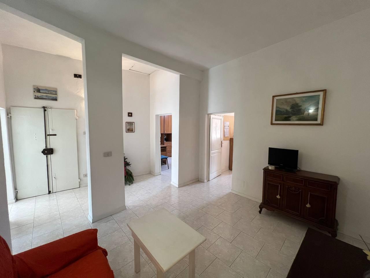 Immagine 4 di Appartamento in vendita  a Pisa