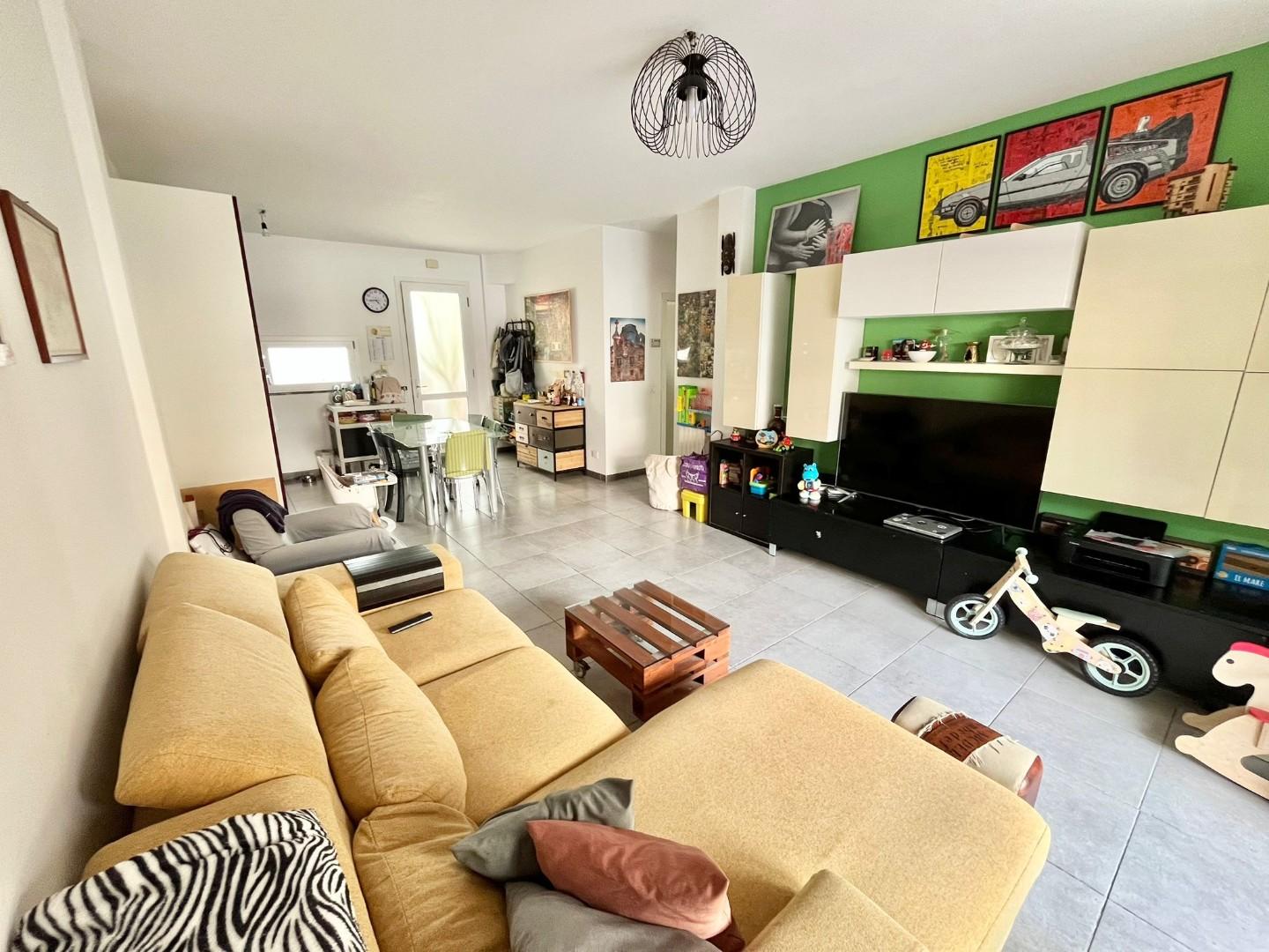 Immagine 8 di Appartamento in vendita  a Massa