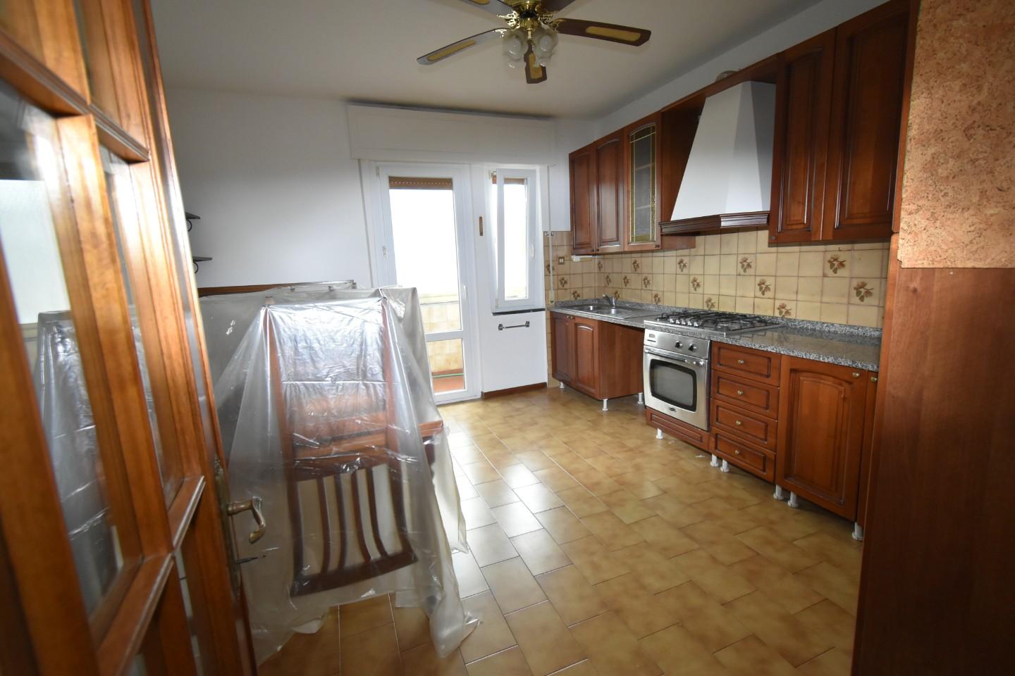 Immagine 4 di Appartamento in vendita  a Vecchiano