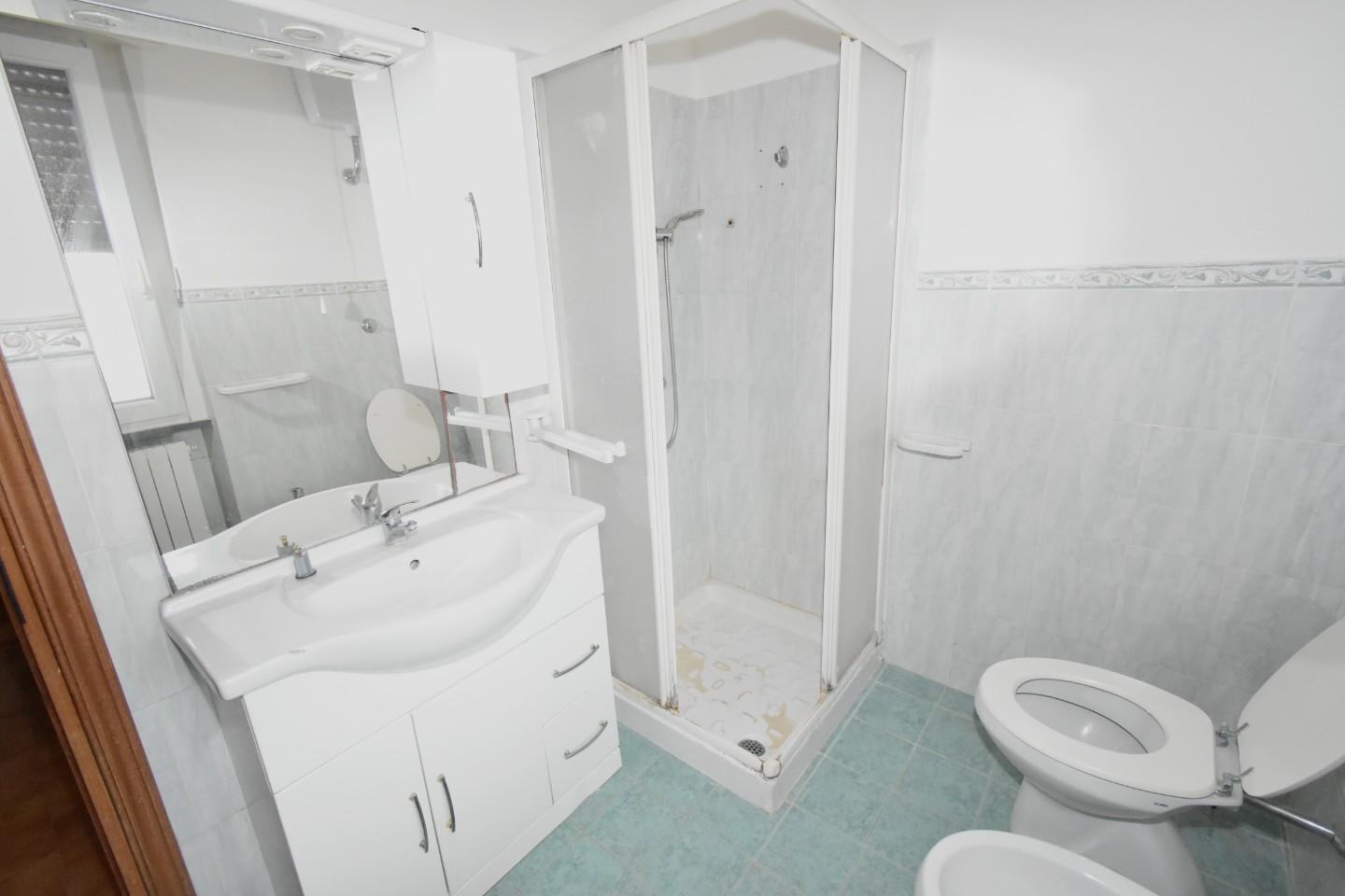 Immagine 15 di Appartamento in vendita  a Vecchiano