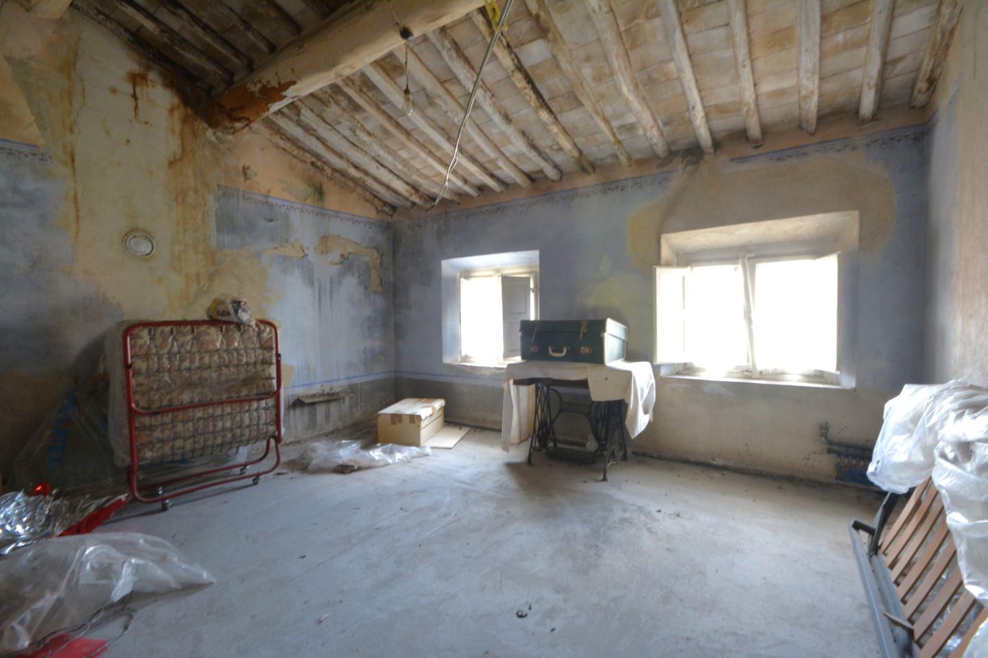 Immagine 16 di Casa bifamiliare in vendita  a Capannori