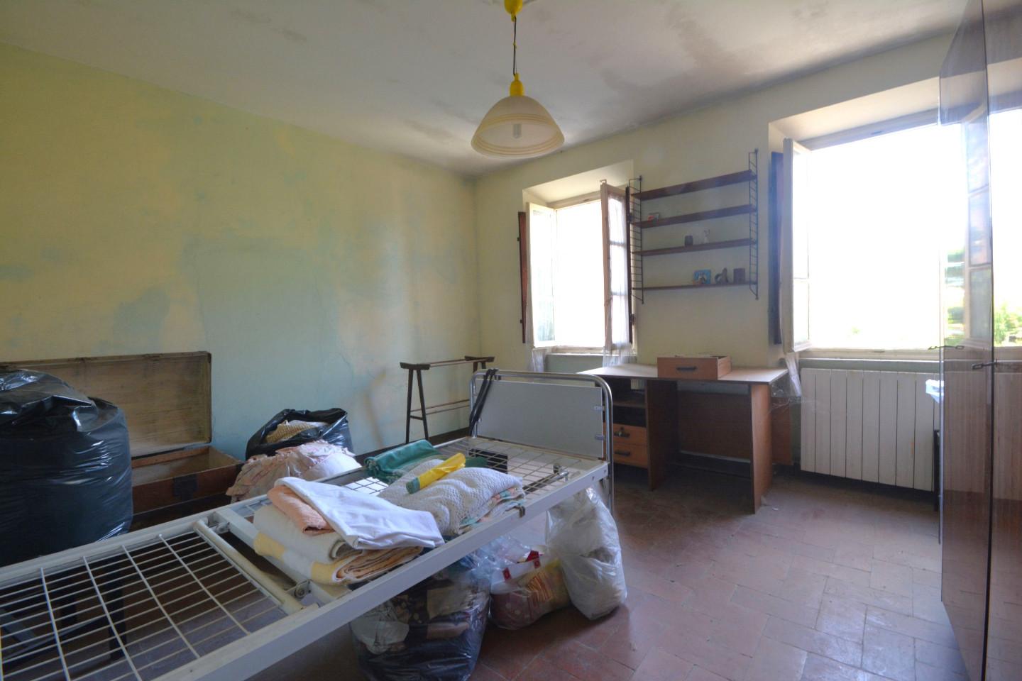 Immagine 13 di Casa bifamiliare in vendita  a Capannori