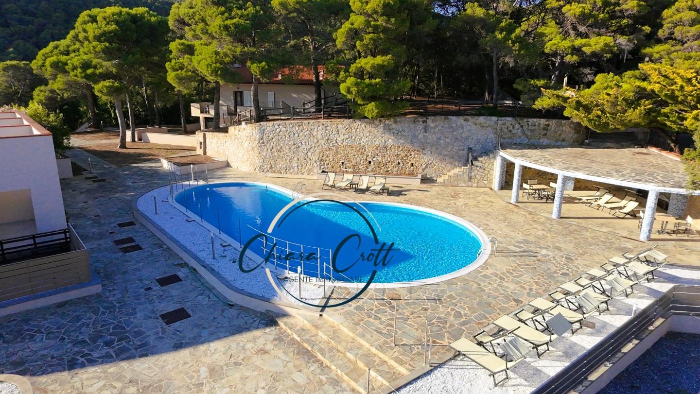 Immagine 29 di Appartamento in vendita  a Livorno