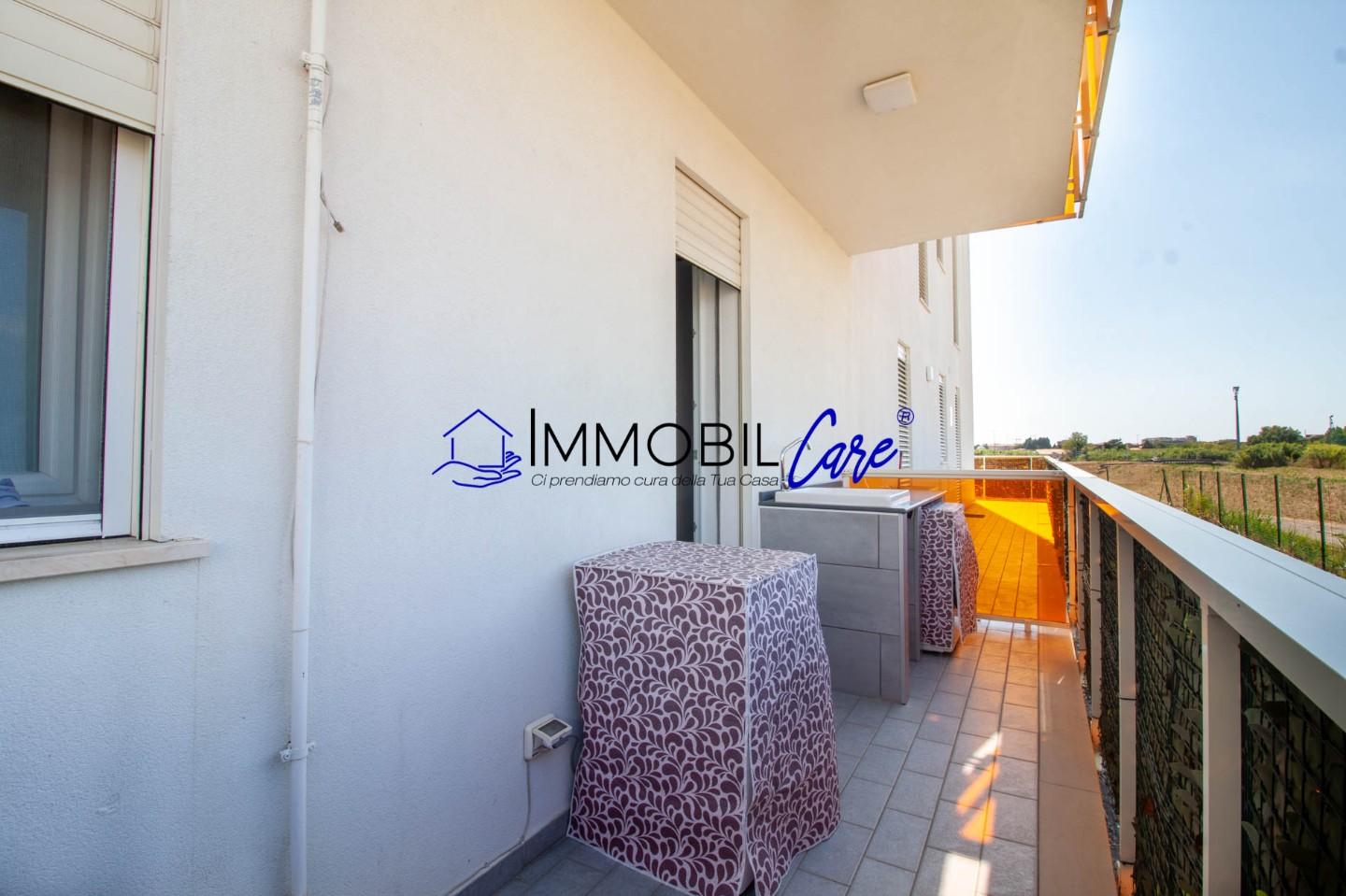 Immagine 16 di Appartamento in vendita  a Livorno