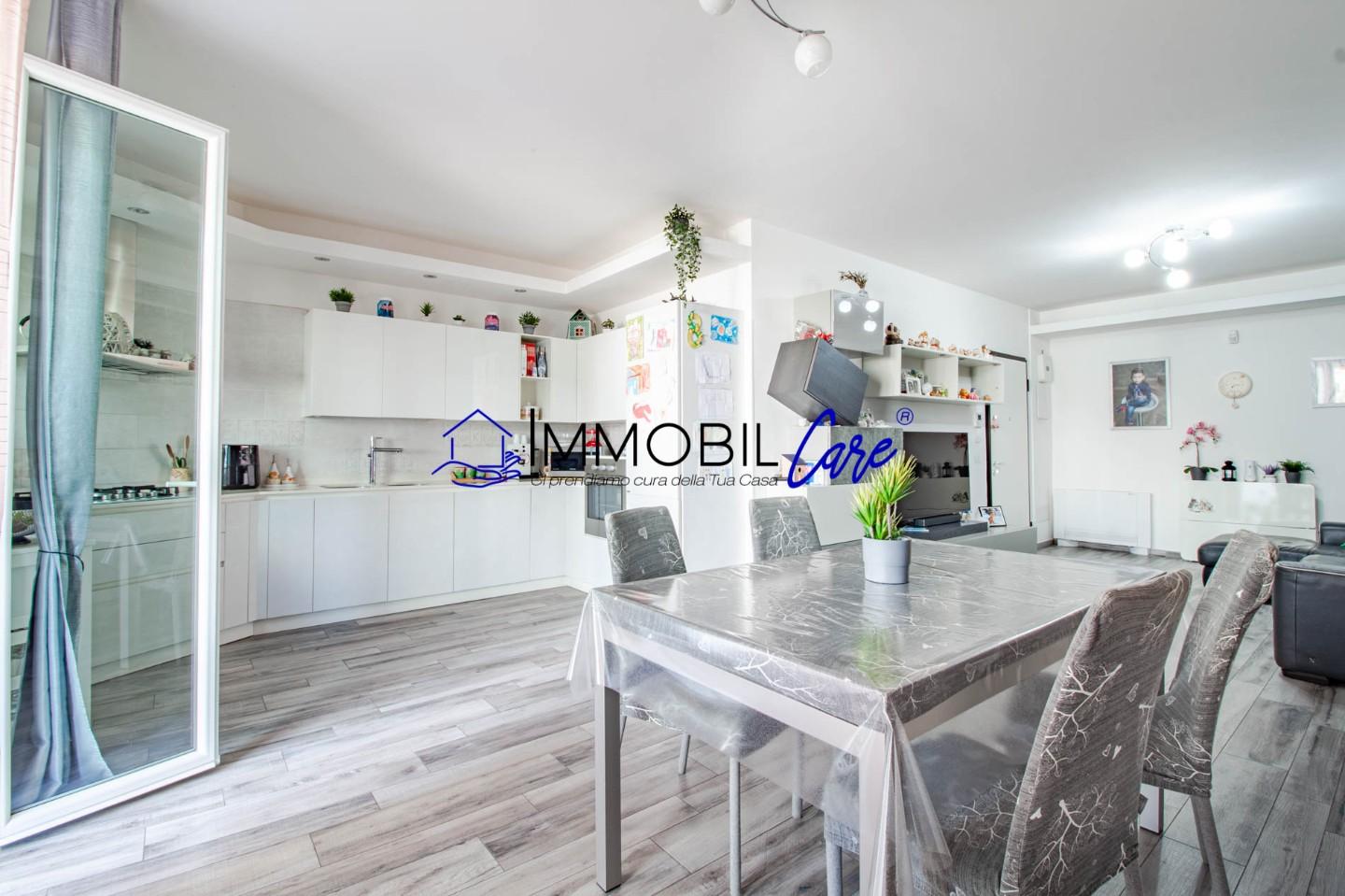 Immagine 7 di Appartamento in vendita  a Livorno