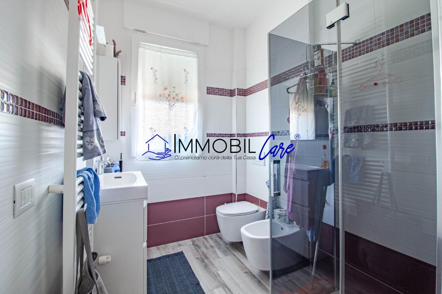 Immagine 20 di Appartamento in vendita  a Livorno