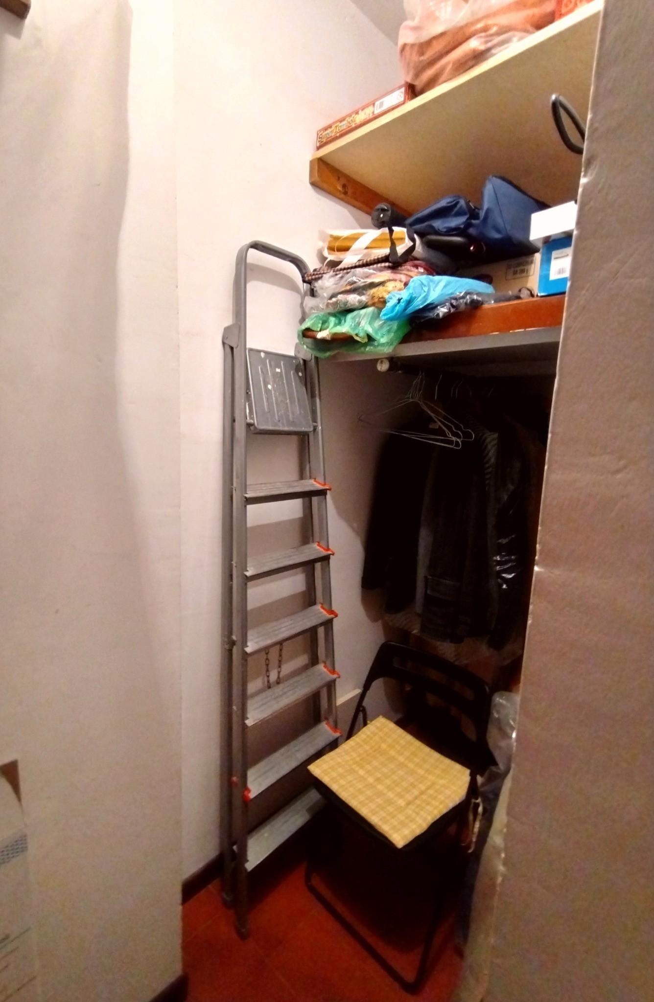 Immagine 12 di Appartamento in vendita  a Carrara