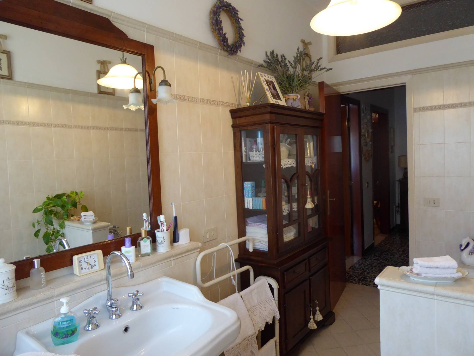 Immagine 28 di Villa in vendita  a Vecchiano