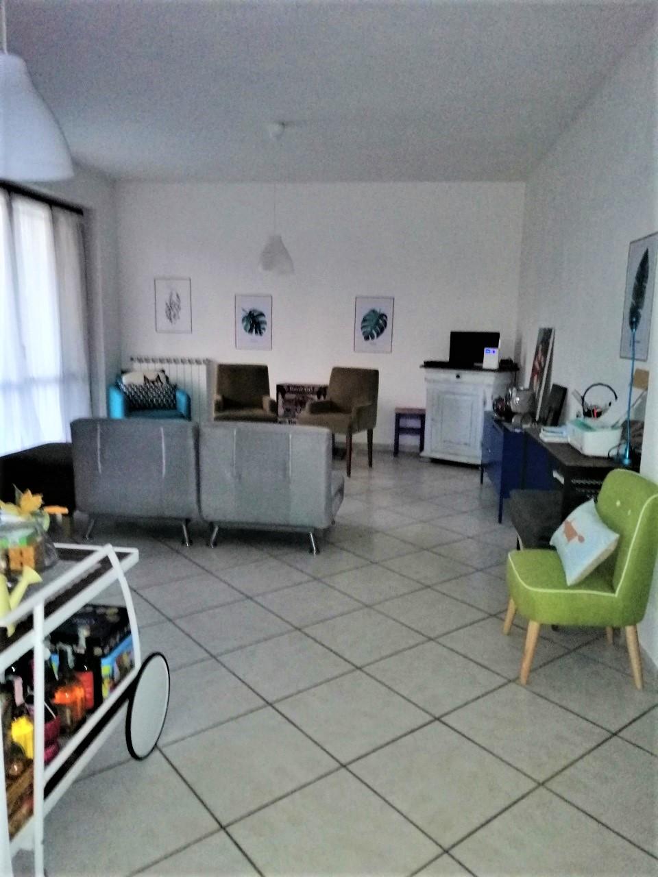 Immagine 2 di Villetta a schiera in vendita  a Massa