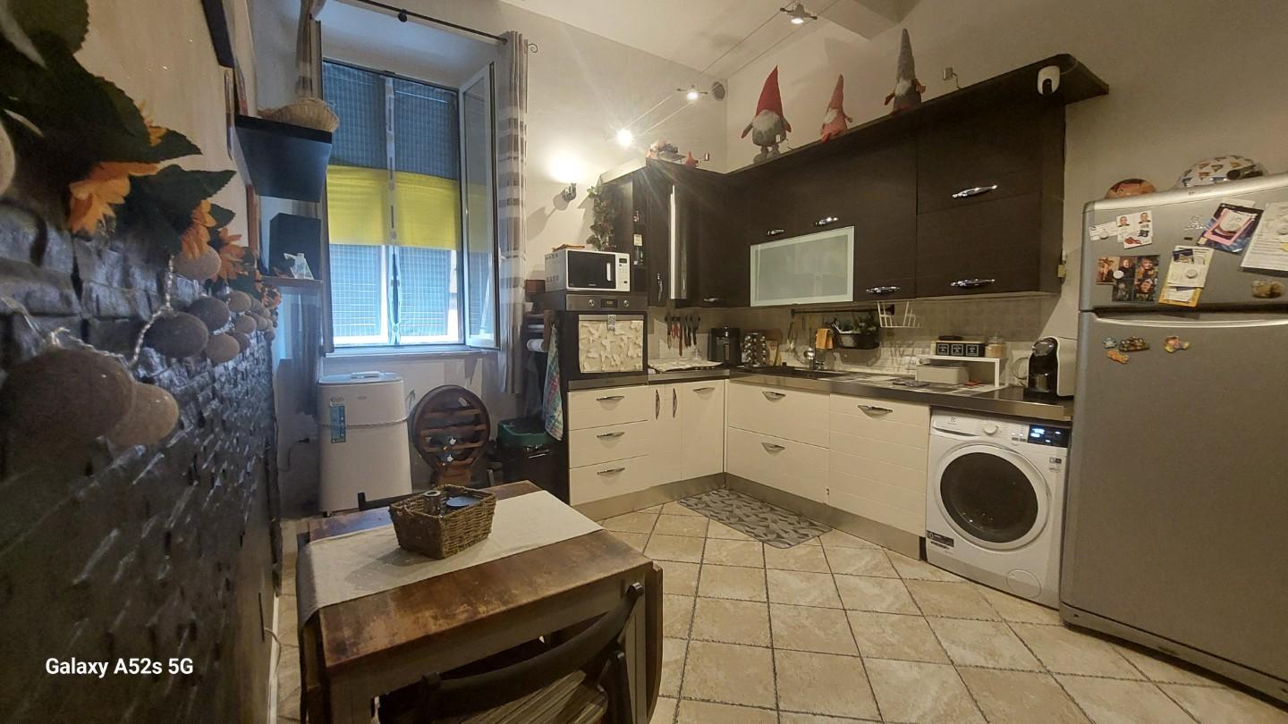 Immagine 1 di Appartamento in vendita  a Livorno