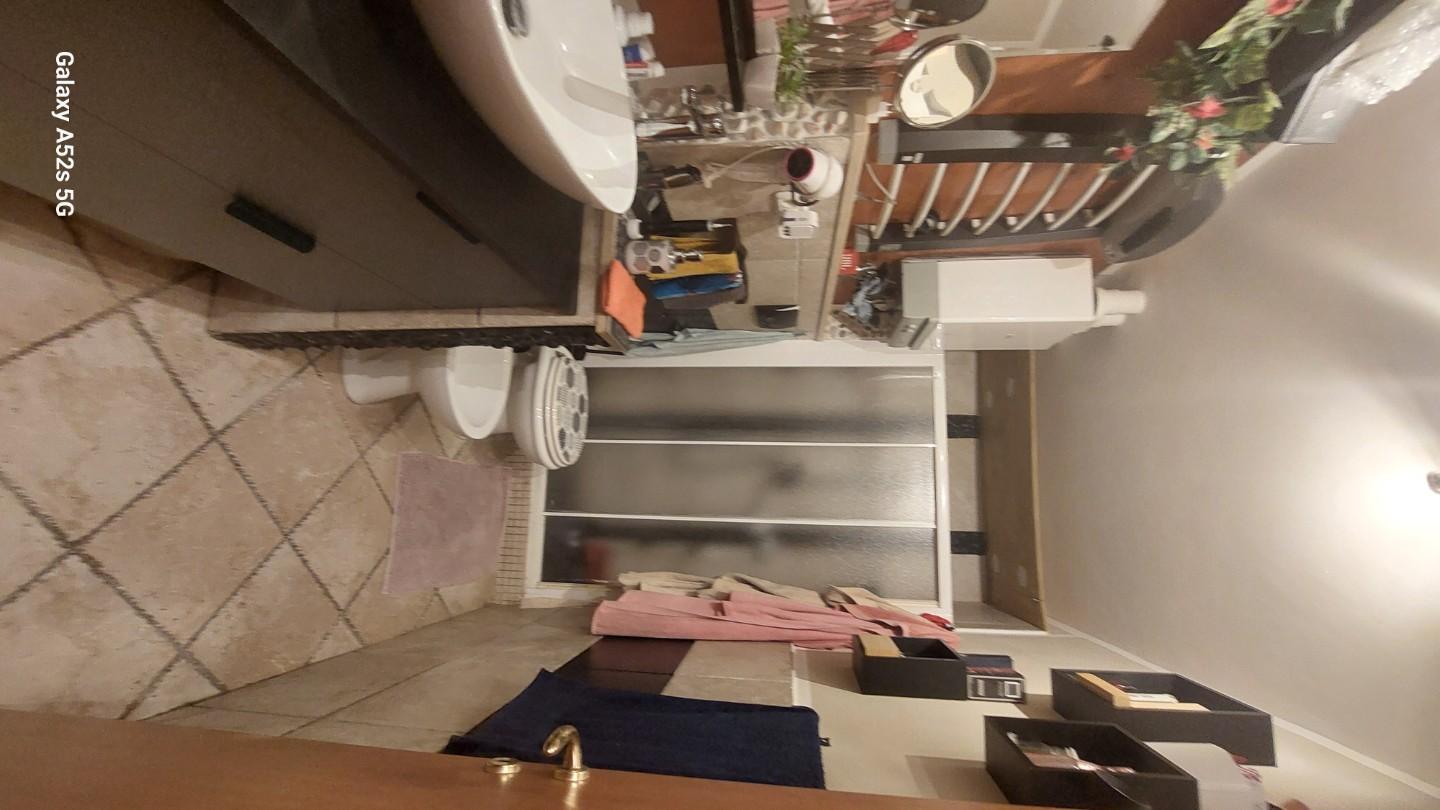 Immagine 31 di Appartamento in vendita  a Livorno