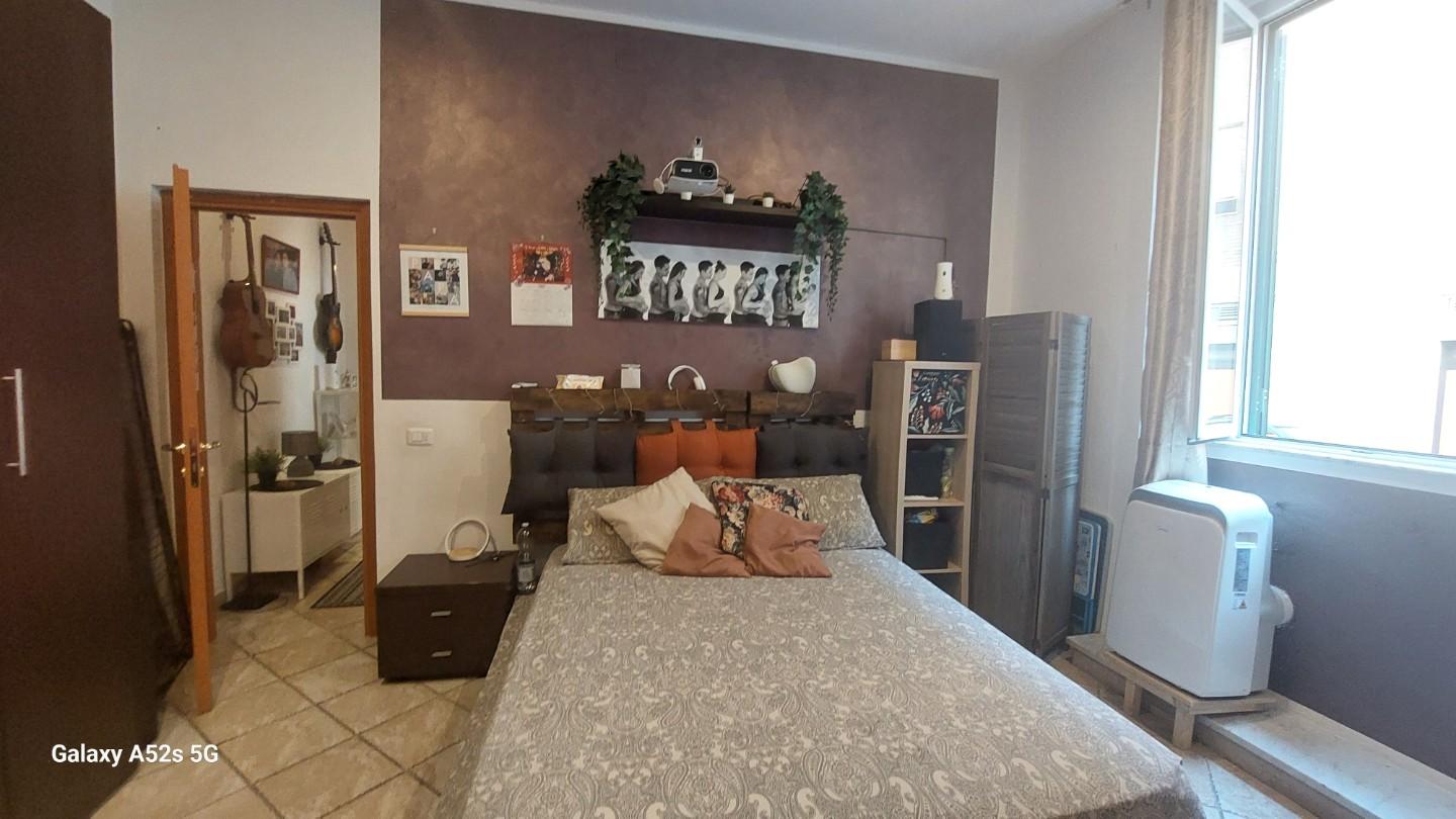 Immagine 21 di Appartamento in vendita  a Livorno