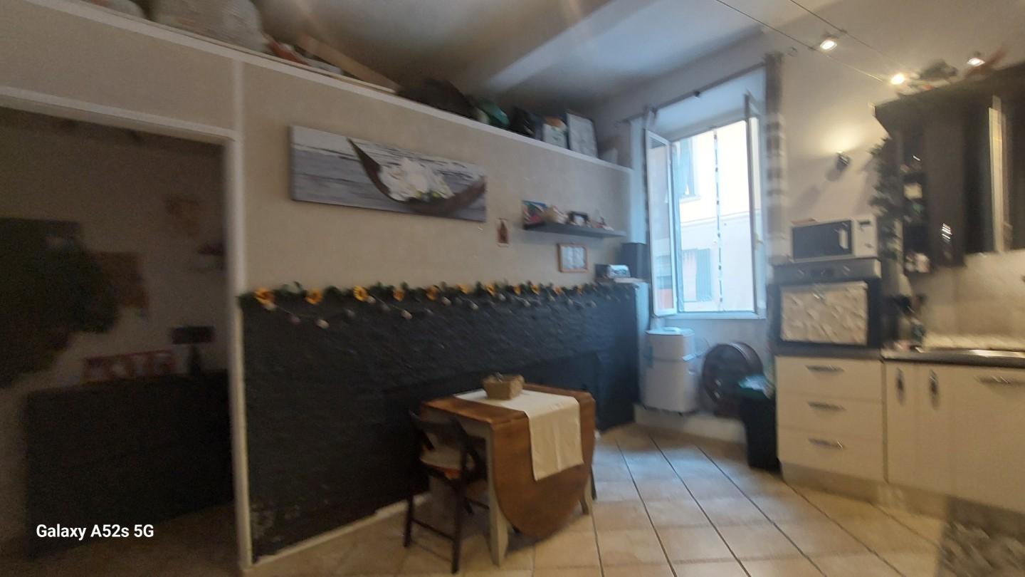 Immagine 11 di Appartamento in vendita  a Livorno