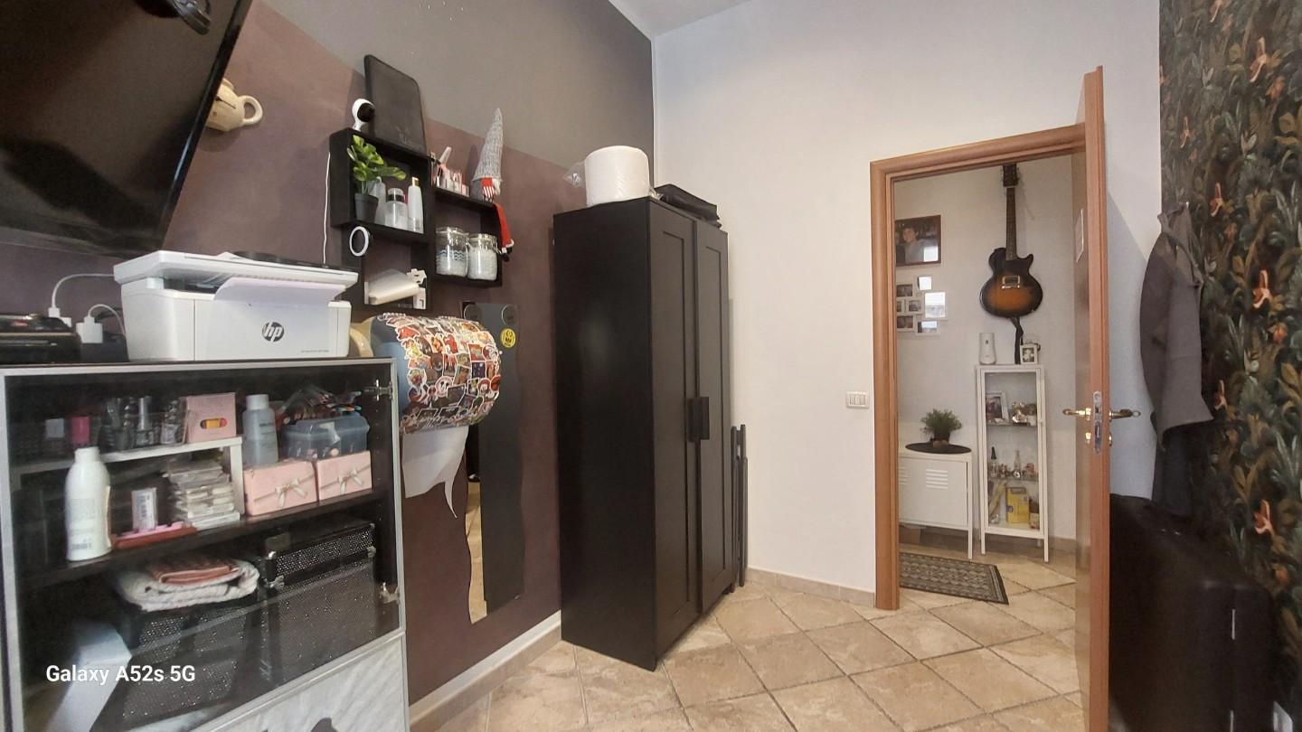 Immagine 26 di Appartamento in vendita  a Livorno