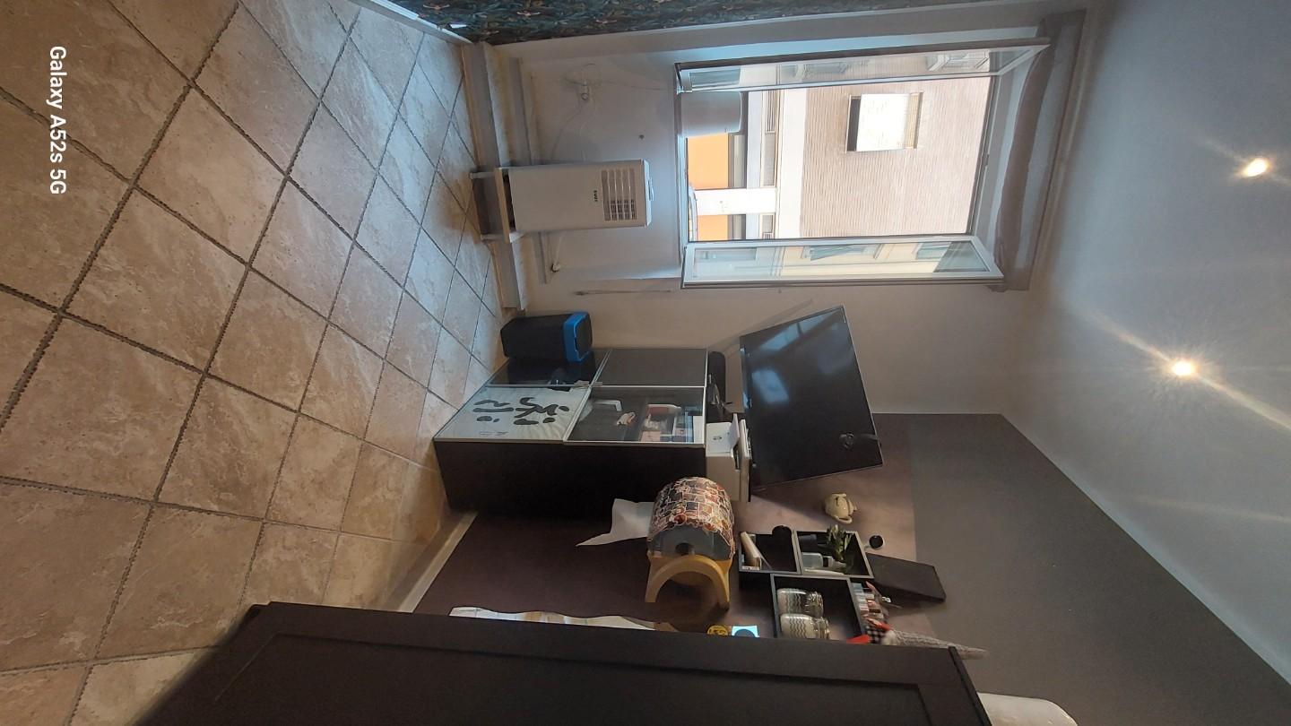 Immagine 27 di Appartamento in vendita  a Livorno