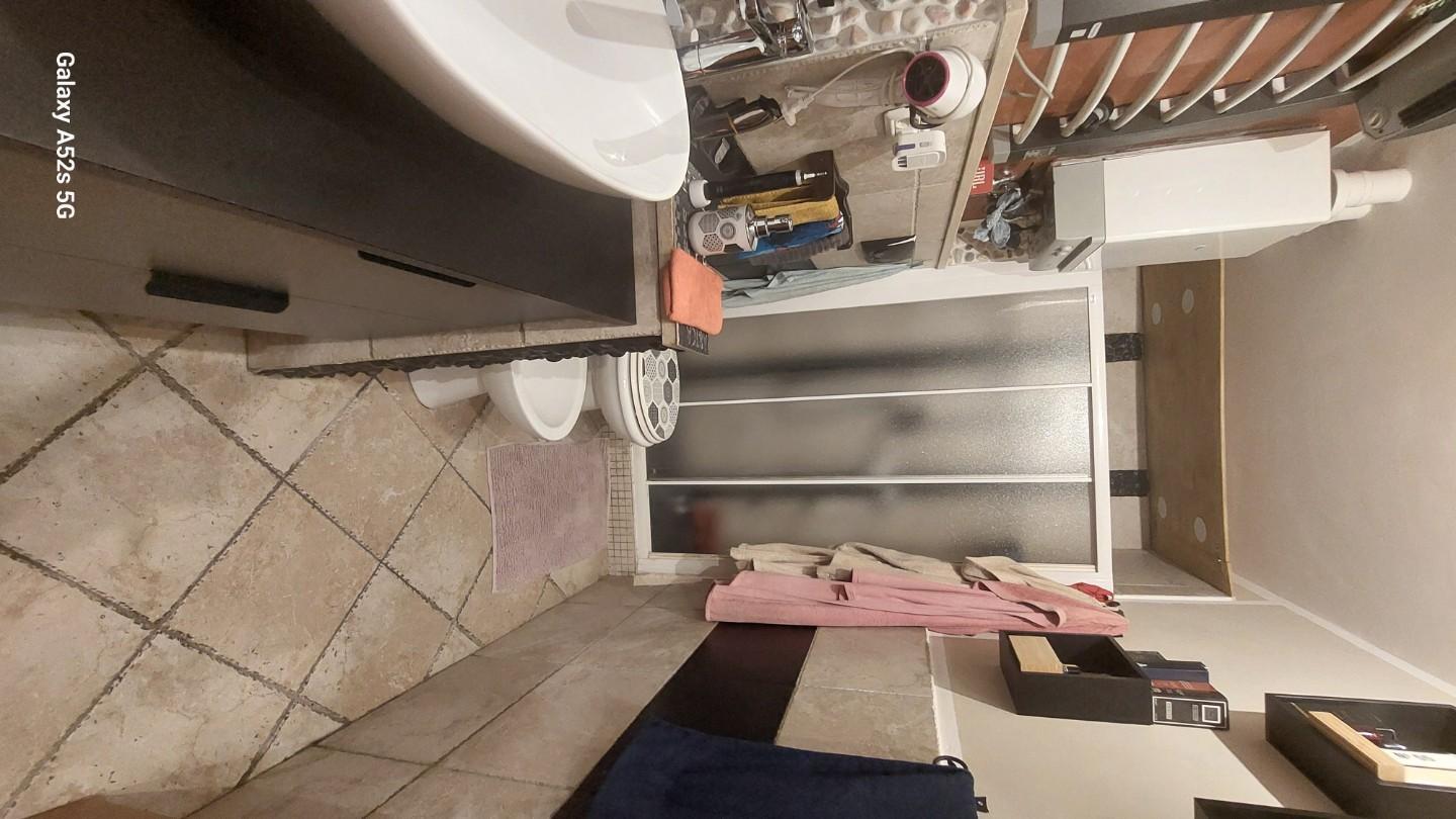 Immagine 32 di Appartamento in vendita  a Livorno