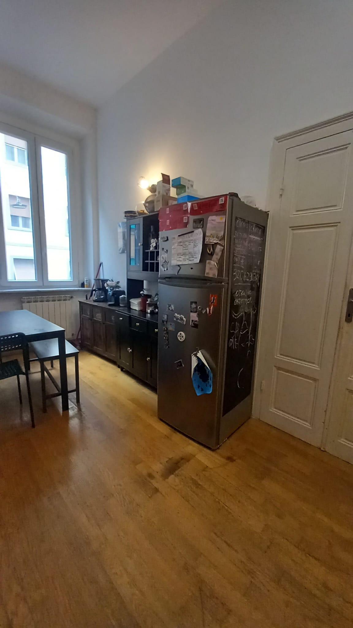 Immagine 5 di Appartamento in vendita  a Livorno