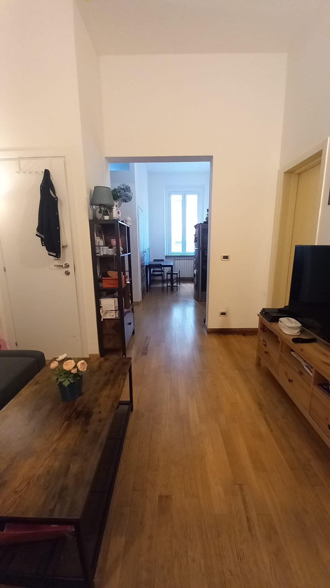 Immagine 2 di Appartamento in vendita  a Livorno