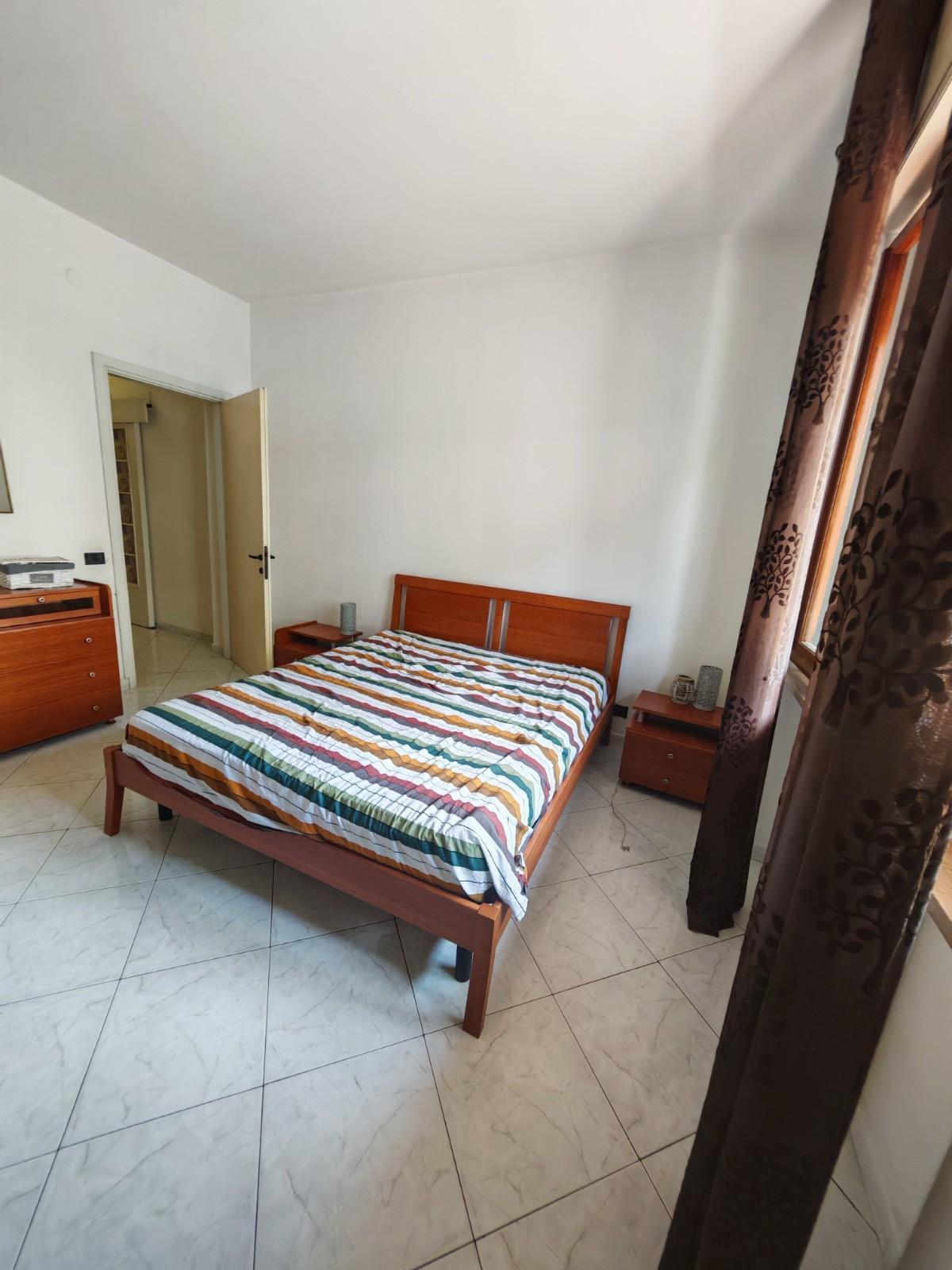 Immagine 7 di Appartamento in affitto  a Carrara