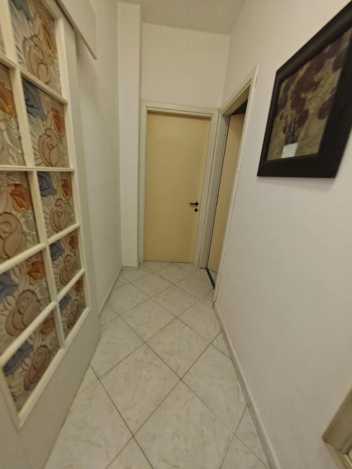 Immagine 15 di Appartamento in affitto  a Carrara