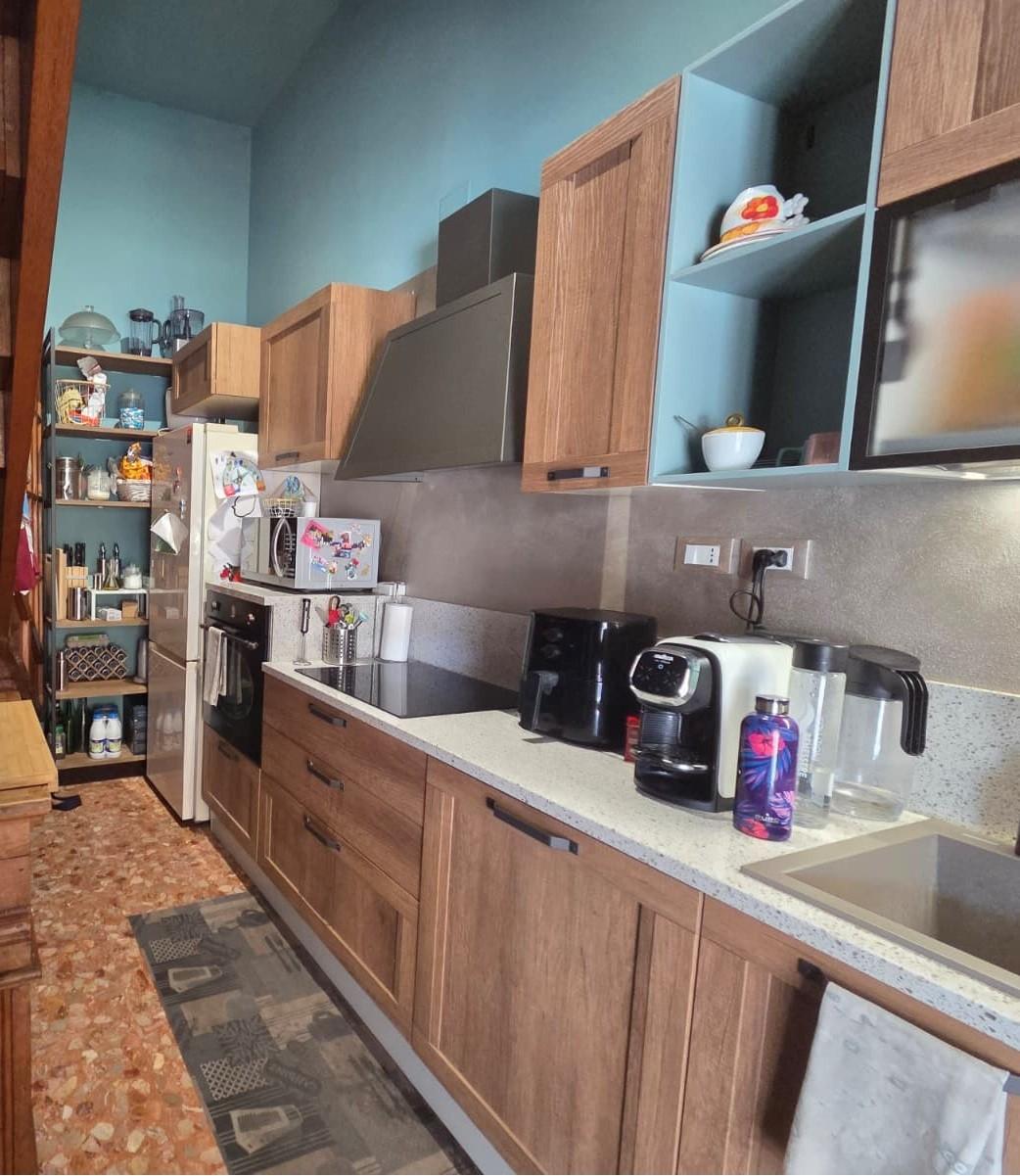 Immagine 7 di Casa indipendente in vendita  a Collesalvetti