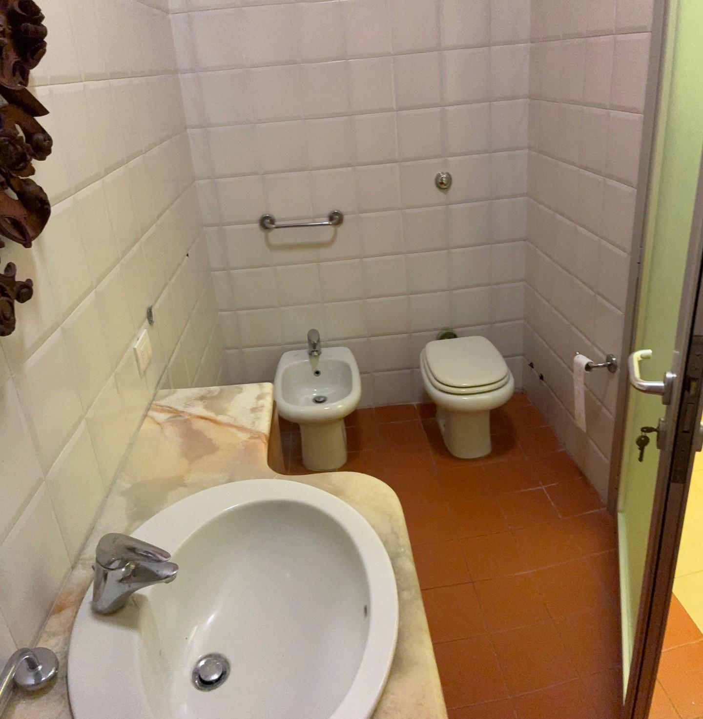 Immagine 13 di Appartamento in affitto  a San Giuliano Terme