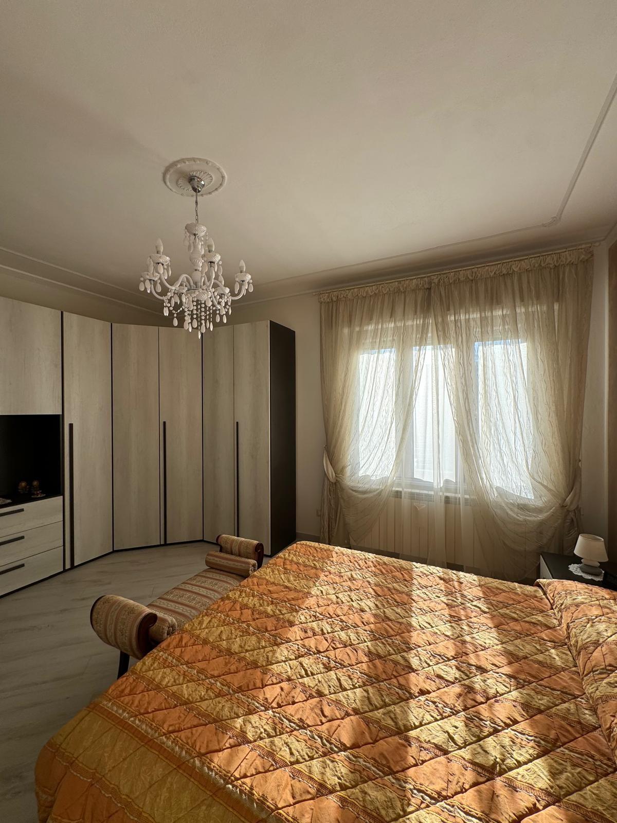 Immagine 57 di Villa in vendita  a Capannori