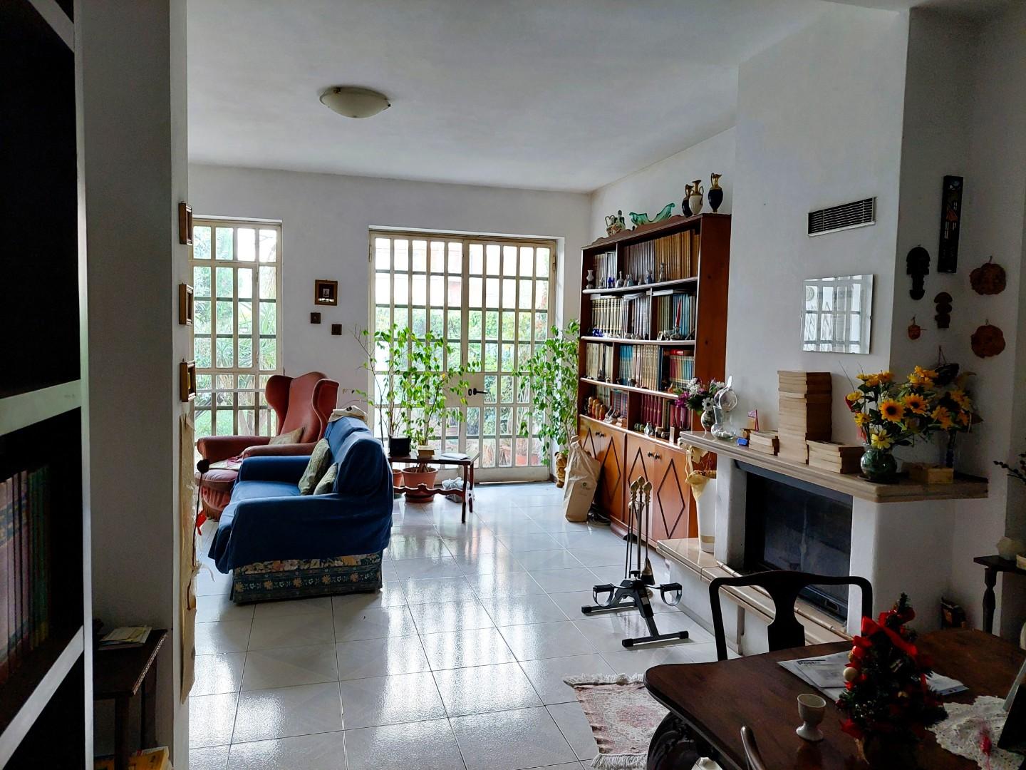 Immagine 8 di Villa in vendita  a San Giuliano Terme